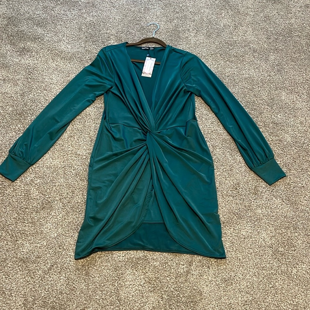 NWT BOOHOO LONG SLEEVE DRESS